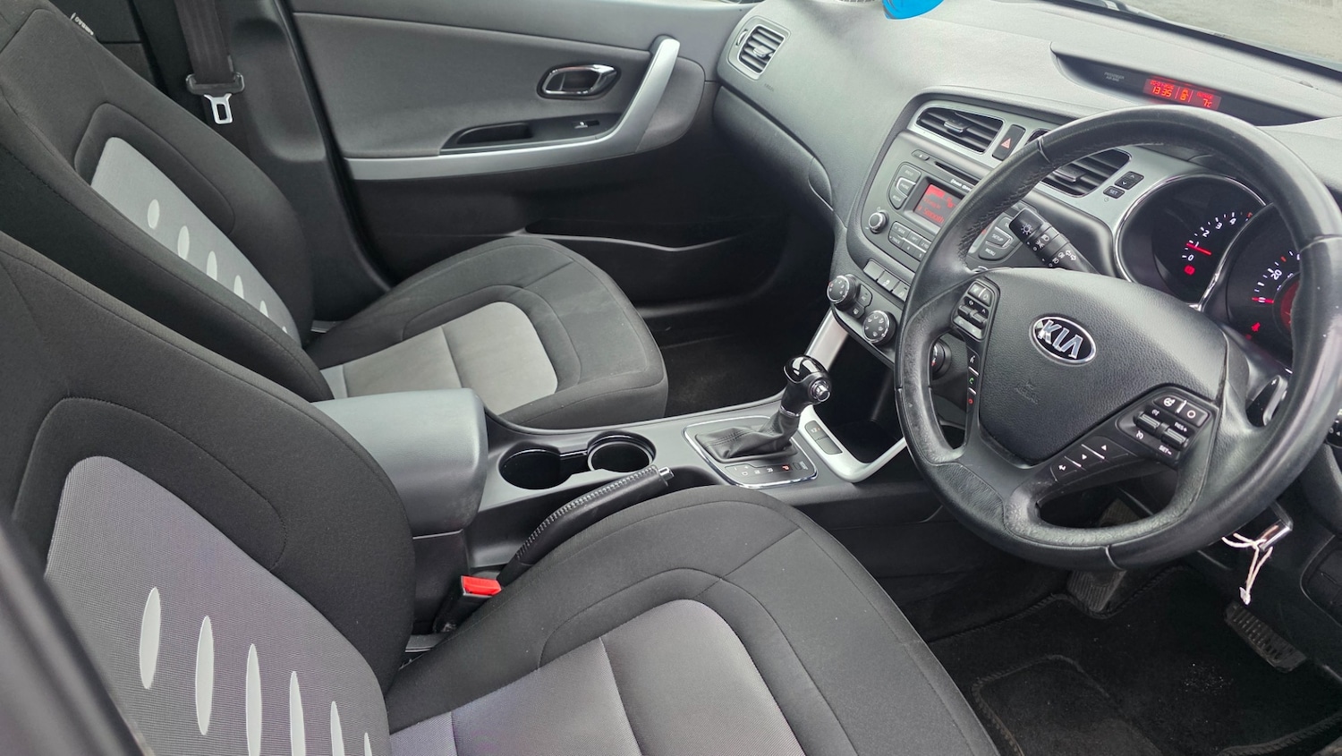 Used Kia Ceed 2013 for sale - 77260944: Photo 10