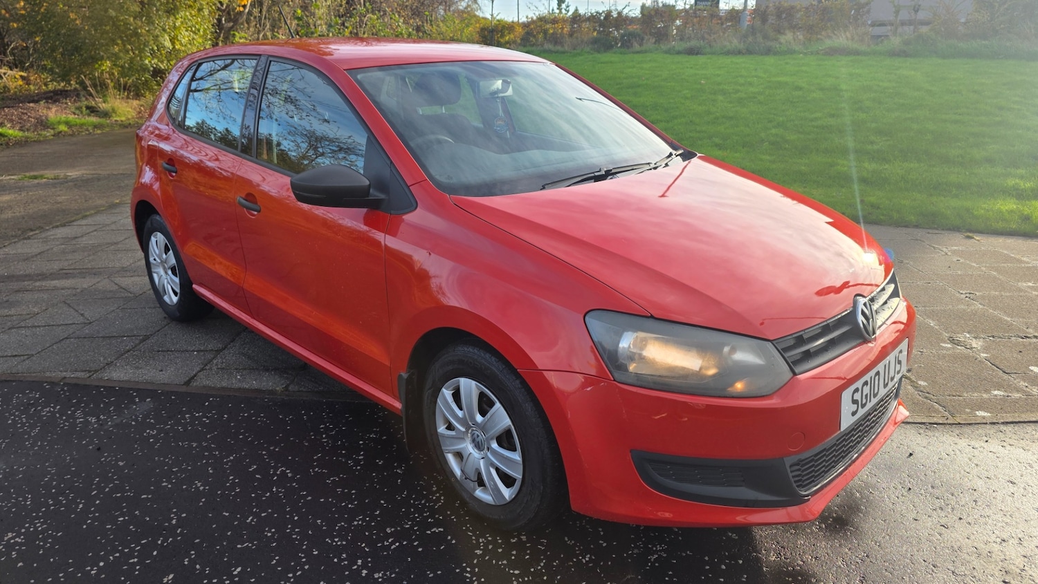 Used Volkswagen Polo 2010 for sale - 76392536: Photo 2
