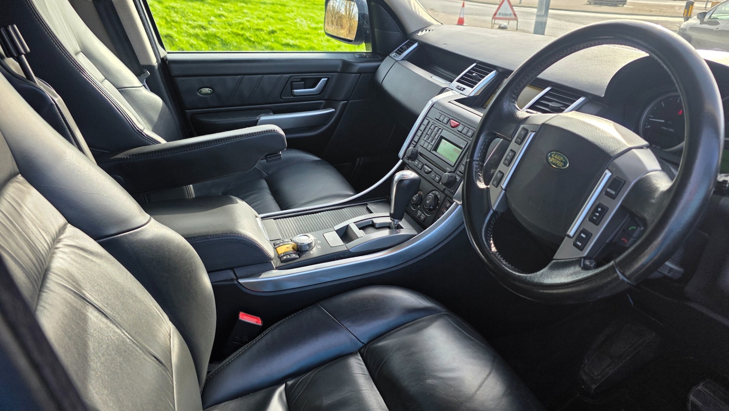 Used Land Rover Range Rover Sport 2009 for sale - 77716123: Photo 9