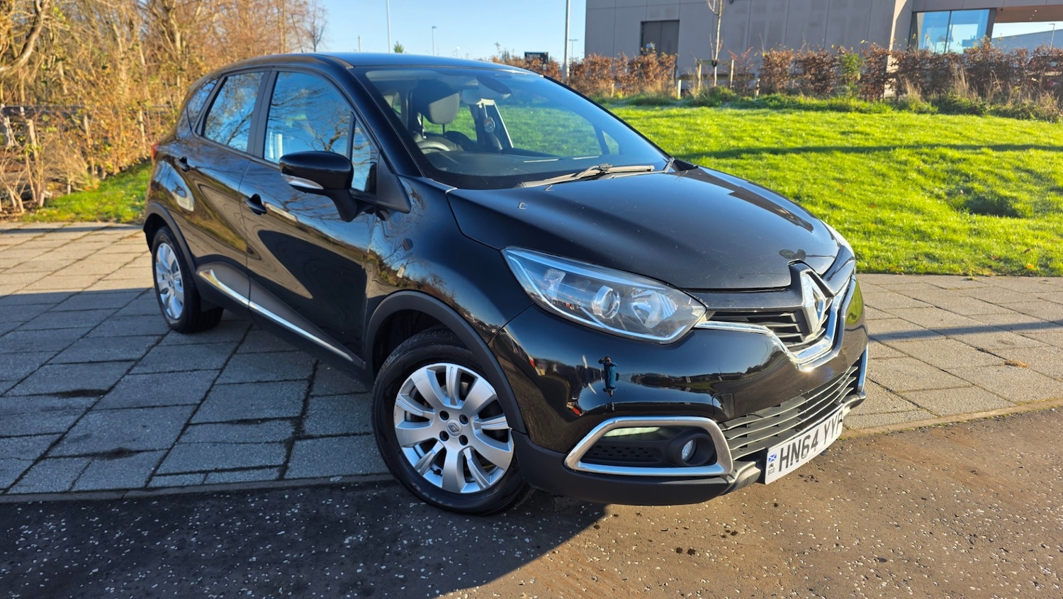 Used Renault Captur 2015 for sale - 76747998: Photo 1