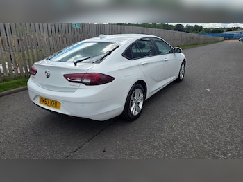 Used Vauxhall Insignia 2018 for sale - 79614490: Photo