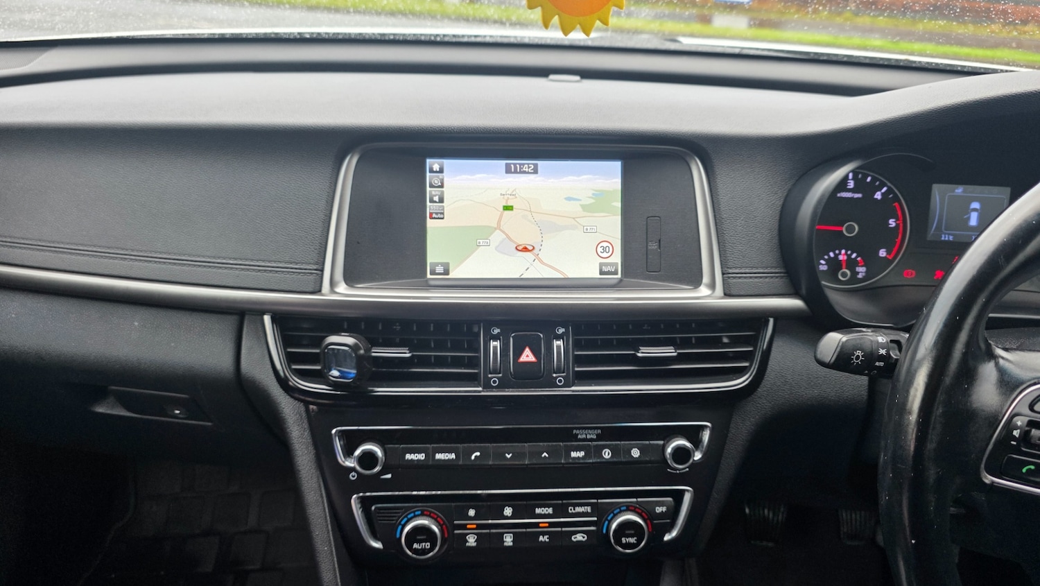 Used Kia Optima 2017 for sale - 76649890: Photo 12