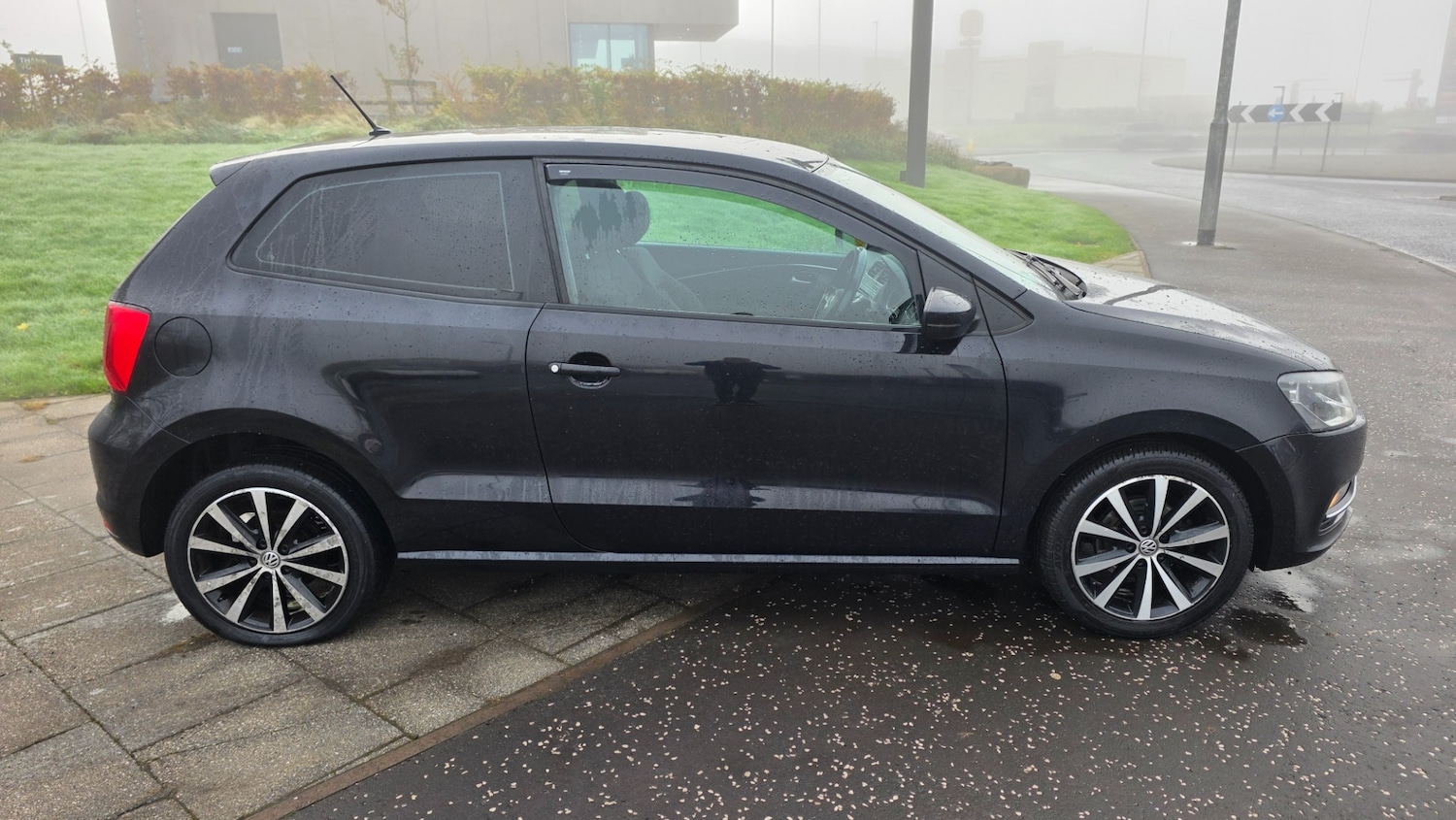 Used Volkswagen Polo 2015 for sale - 76411843: Photo 8