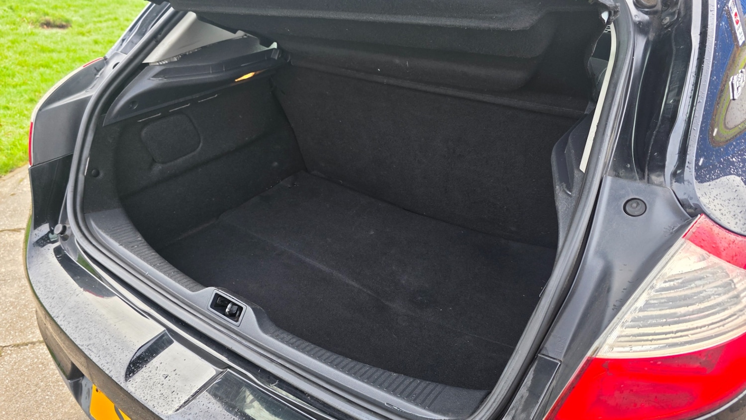 Used Renault Megane 2011 for sale - 77635393: Photo 12