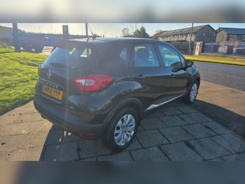 Used Renault Captur 2014 for sale - 76693700: Photo