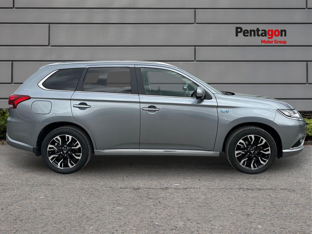 Used Mitsubishi Outlander 2016 for sale - 76705324: Photo 13