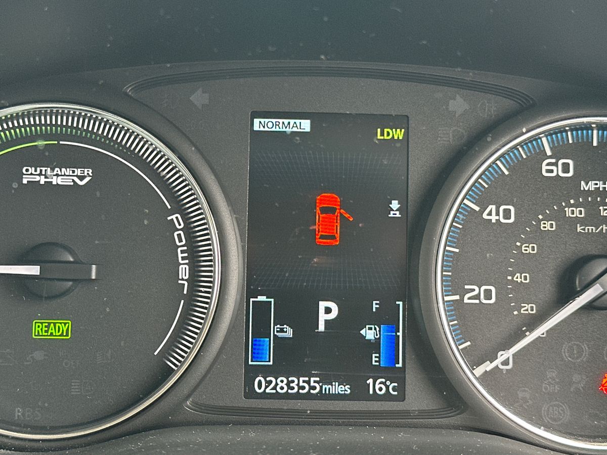 Used Mitsubishi Outlander 2016 for sale - 76705324: Photo 21