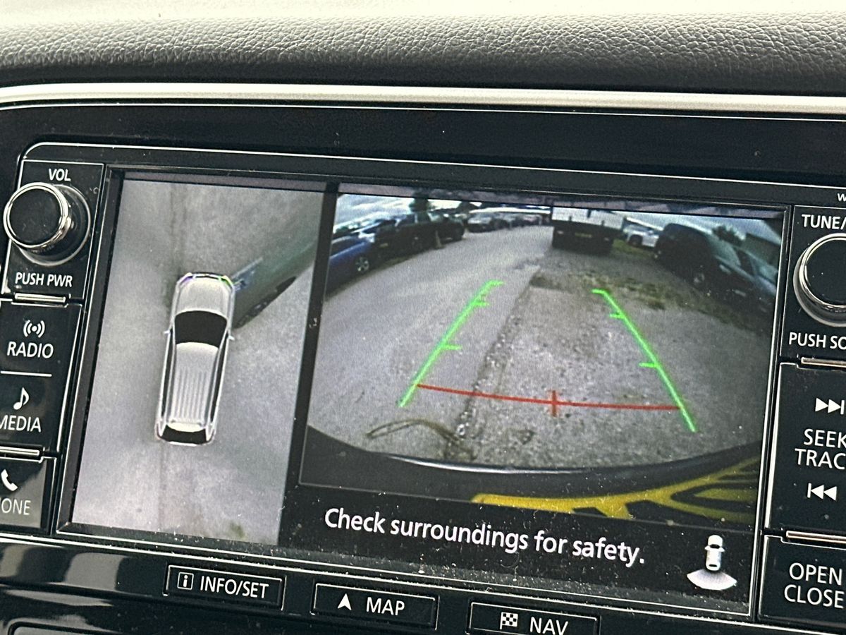 Used Mitsubishi Outlander 2016 for sale - 76705324: Photo 24