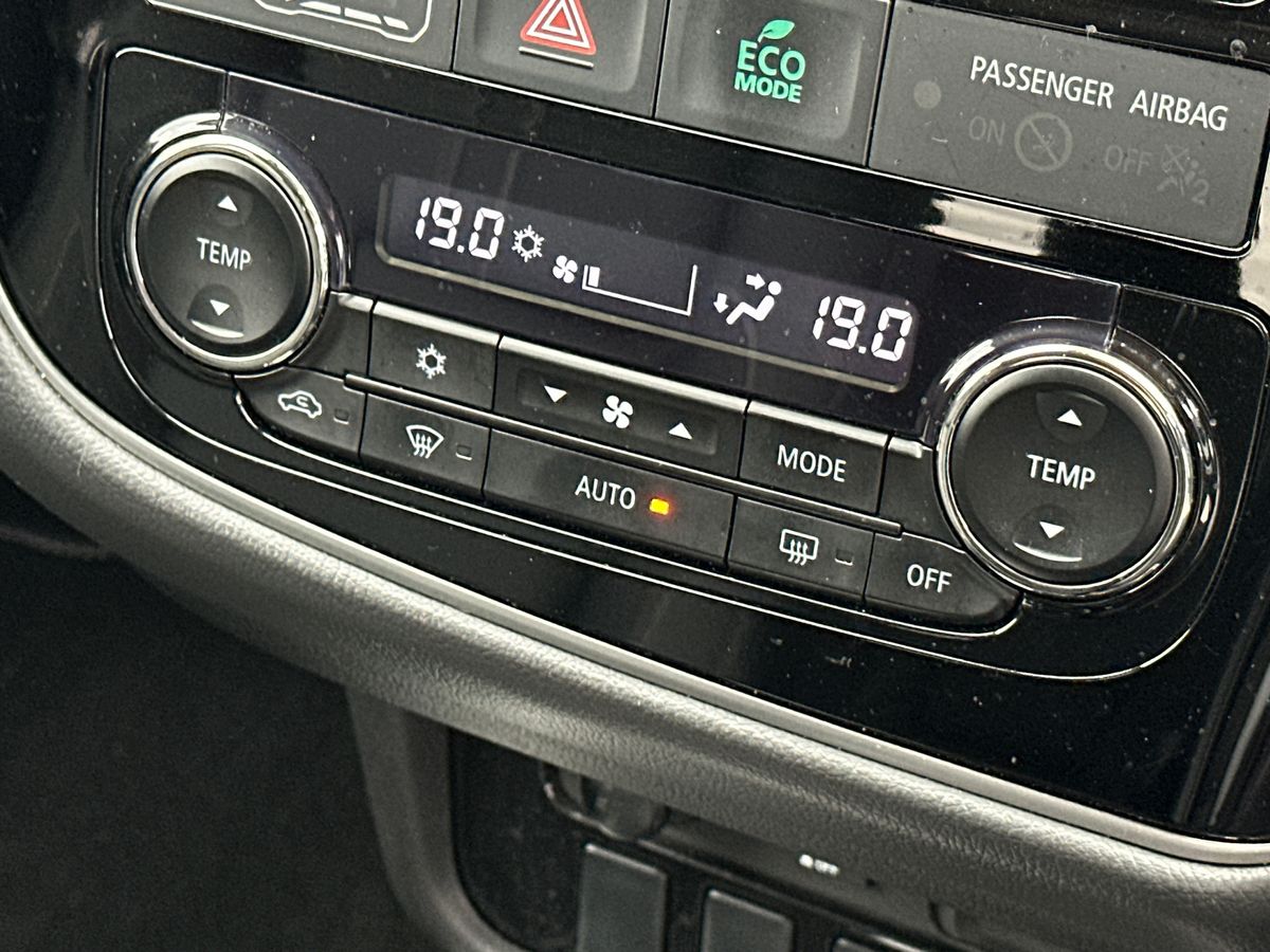 Used Mitsubishi Outlander 2016 for sale - 76705324: Photo 25