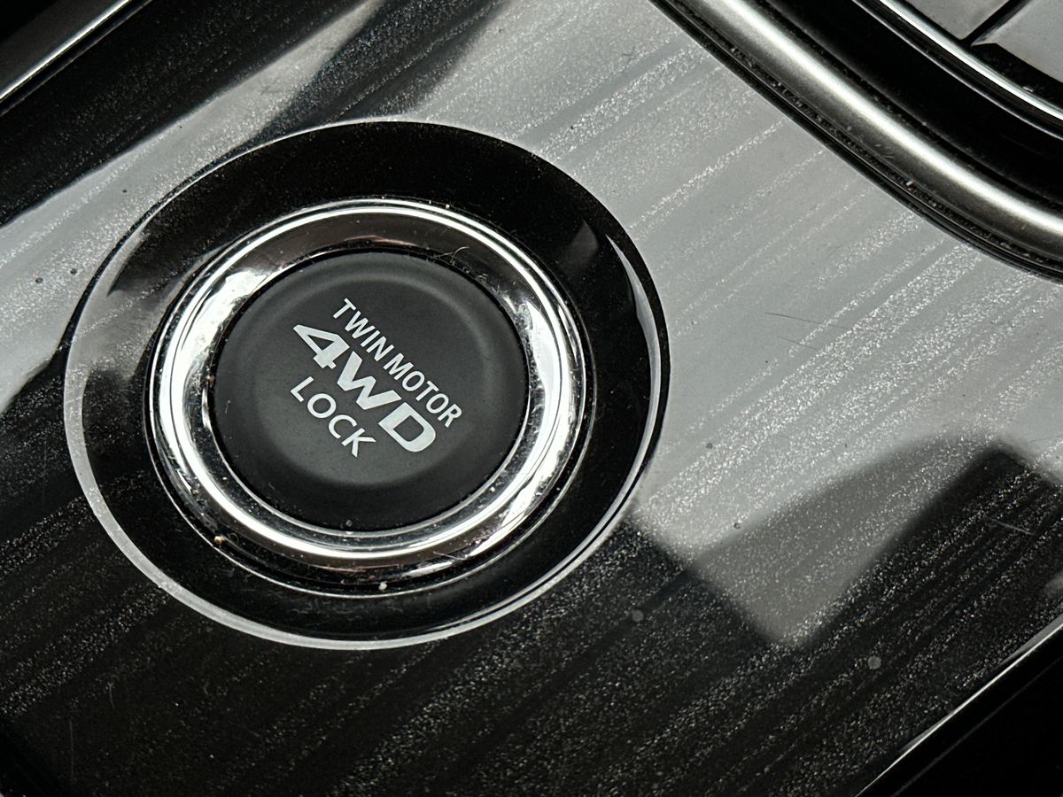 Used Mitsubishi Outlander 2016 for sale - 76705324: Photo 26