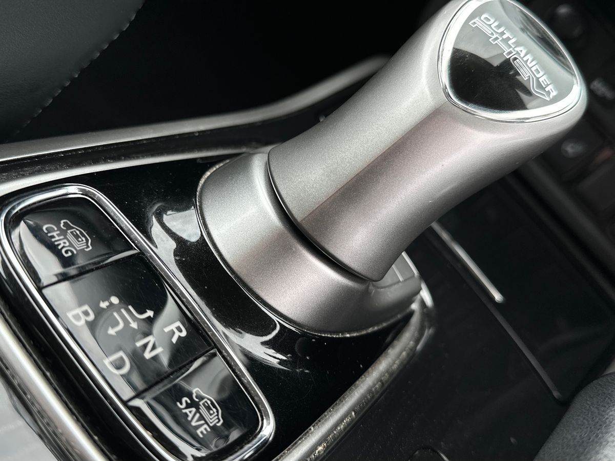 Used Mitsubishi Outlander 2016 for sale - 76705324: Photo 28