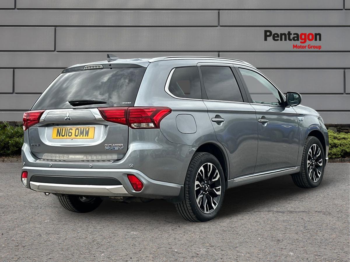 Used Mitsubishi Outlander 2016 for sale - 76705324: Photo 4