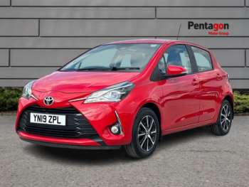 Used Toyota Yaris 2019 for sale - 74298800: Photo