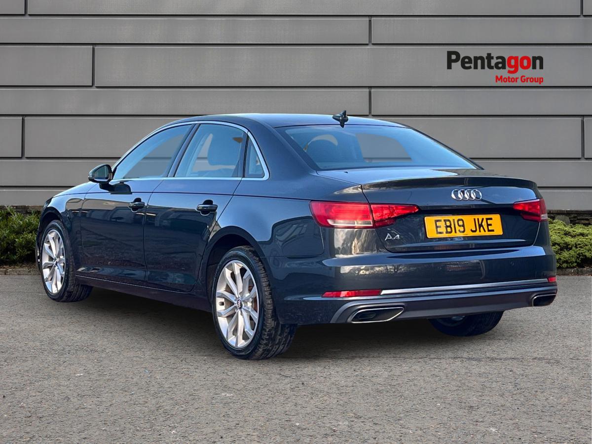 Used Audi A4 2019 for sale - 76910898: Photo 2