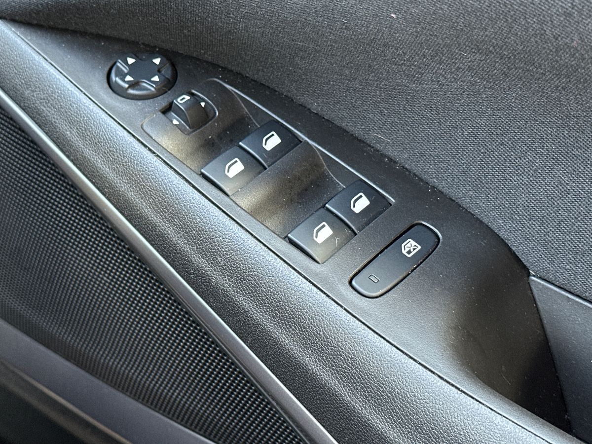 Used Vauxhall Crossland 2022 for sale - 76119972: Photo 25