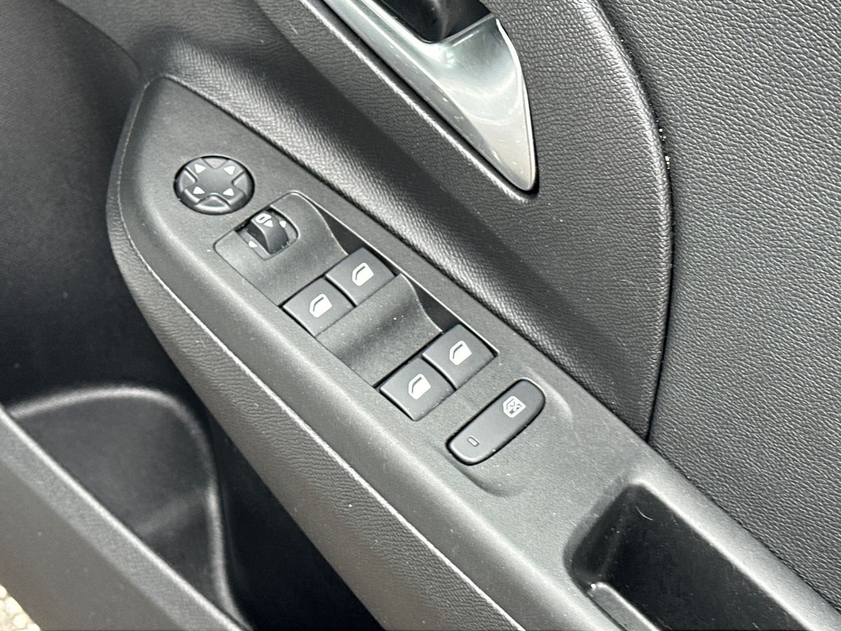 Used Vauxhall Corsa 2023 for sale - 76004039: Photo 18