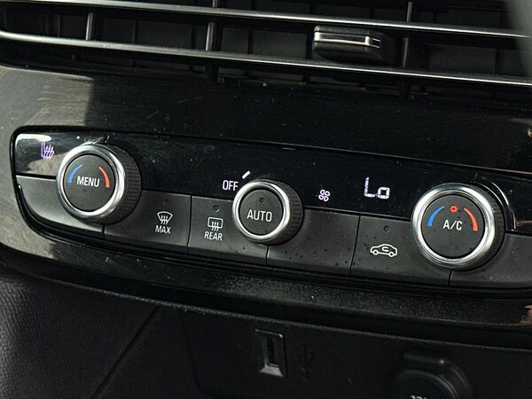 Used Vauxhall Mokka Electric 2024 for sale - 75482782: Photo 25