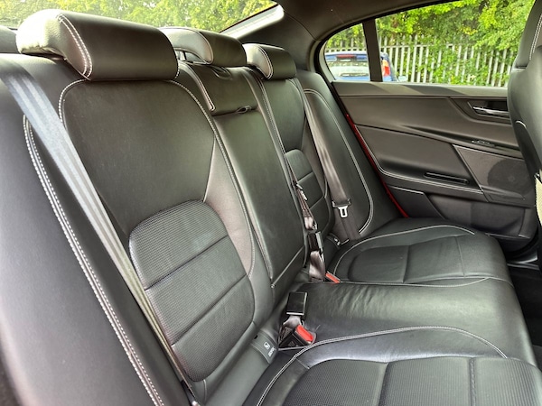 Used Jaguar XE 2018 for sale - 76057435: Photo 10
