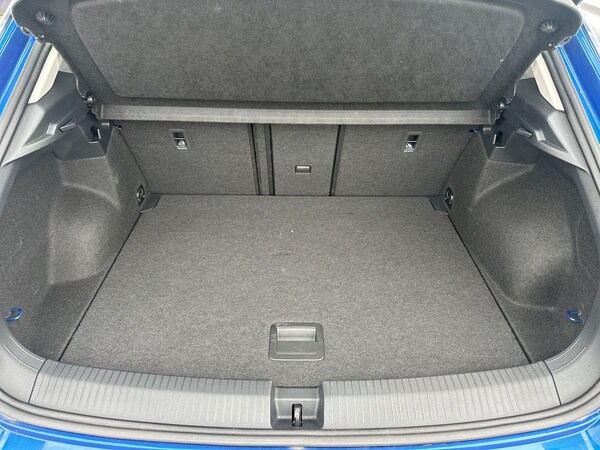 Used Volkswagen T-Roc 2023 for sale - 75632053: Photo 11