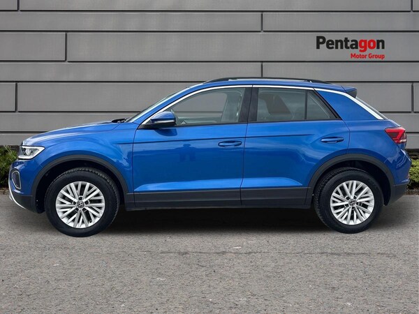 Used Volkswagen T-Roc 2023 for sale - 75632053: Photo 14
