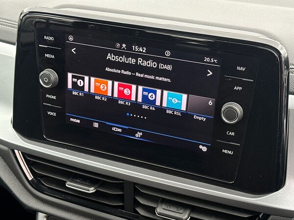 Used Volkswagen T-Roc 2023 for sale - 75632053: Photo 23