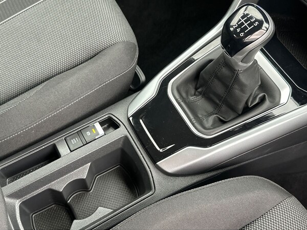 Used Volkswagen T-Roc 2023 for sale - 75632053: Photo 27
