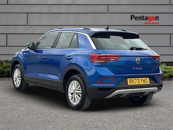 Used Volkswagen T-Roc 2023 for sale - 75632053: Photo