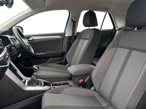 Used Volkswagen T-Roc 2023 for sale - 75632053: Photo 9
