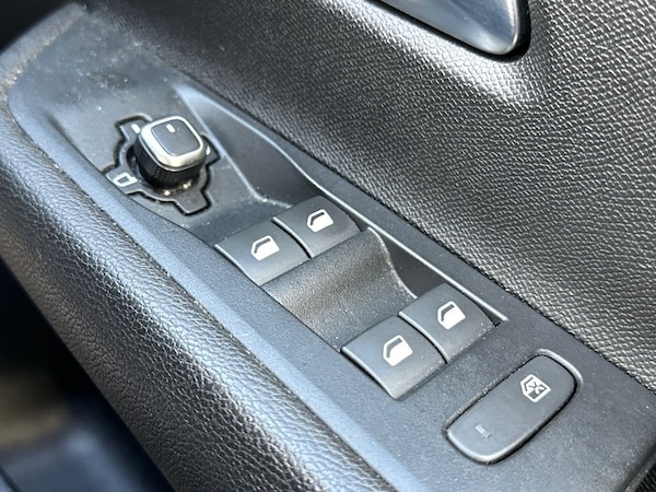 Used Vauxhall Astra 2023 for sale - 76087643: Photo 23