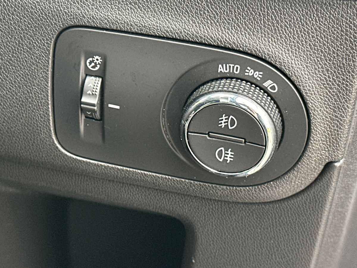 Used Vauxhall Crossland 2021 for sale - 76133501: Photo 19