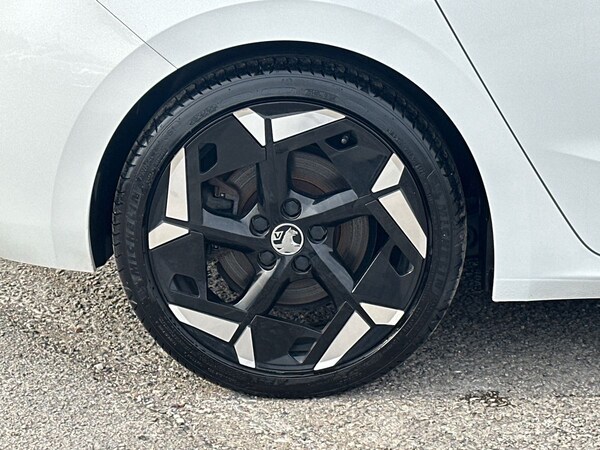 Used Vauxhall Astra 2023 for sale - 76040411: Photo 17