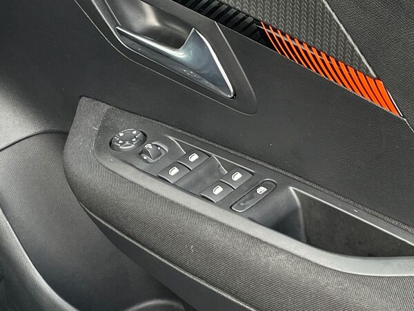Used Peugeot 208 2023 for sale - 75804077: Photo 18