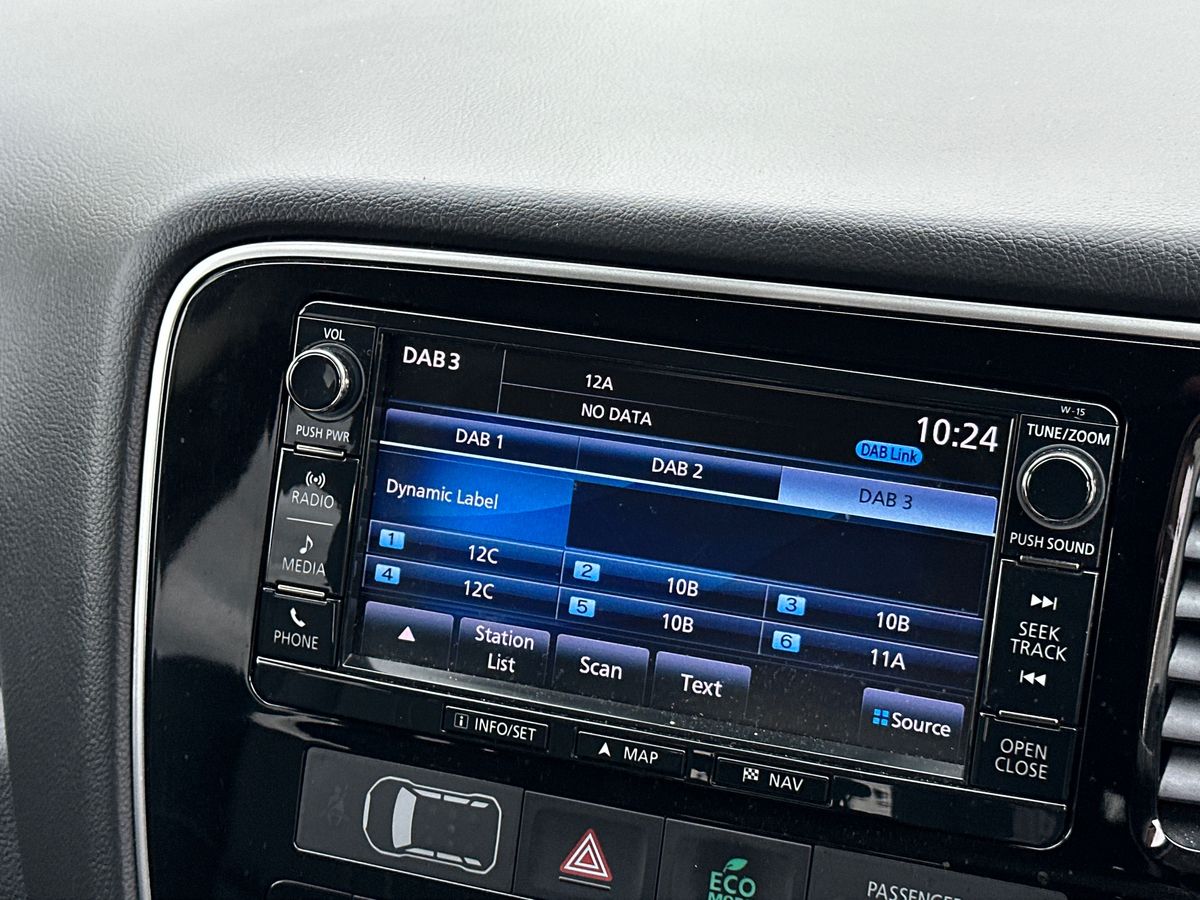 Used Mitsubishi Outlander 2016 for sale - 76113127: Photo 23