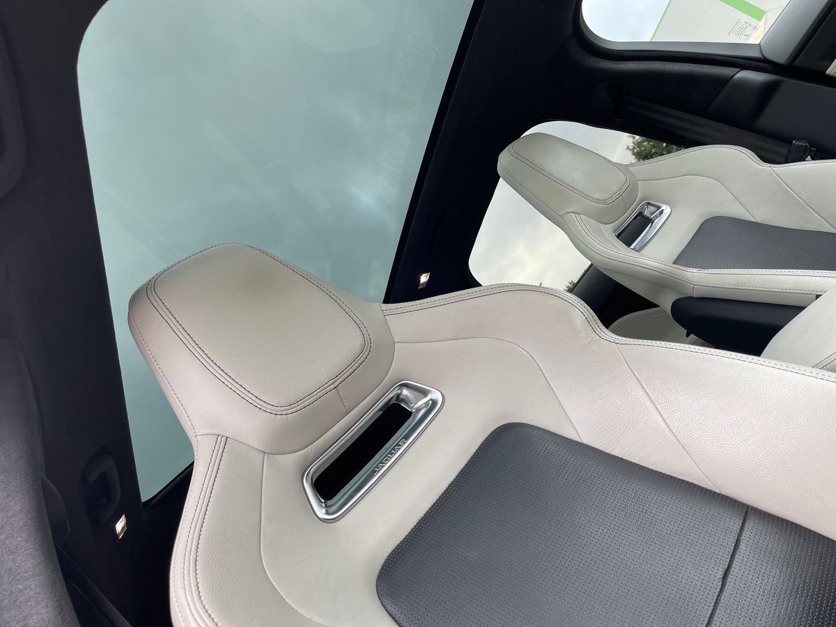 Used Jaguar F-Pace 2018 for sale - 76004220: Photo 18