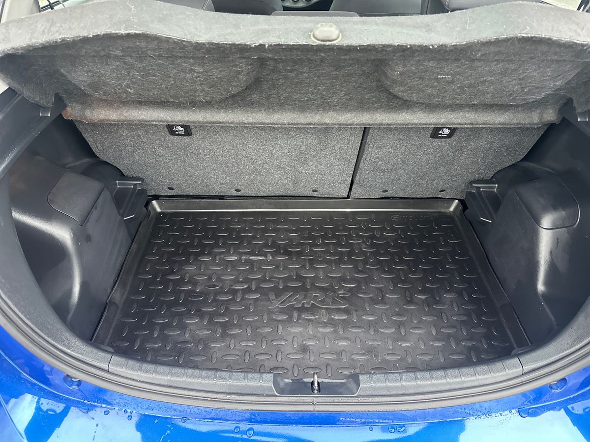 Used Toyota Yaris 2018 for sale - 76057439: Photo 11