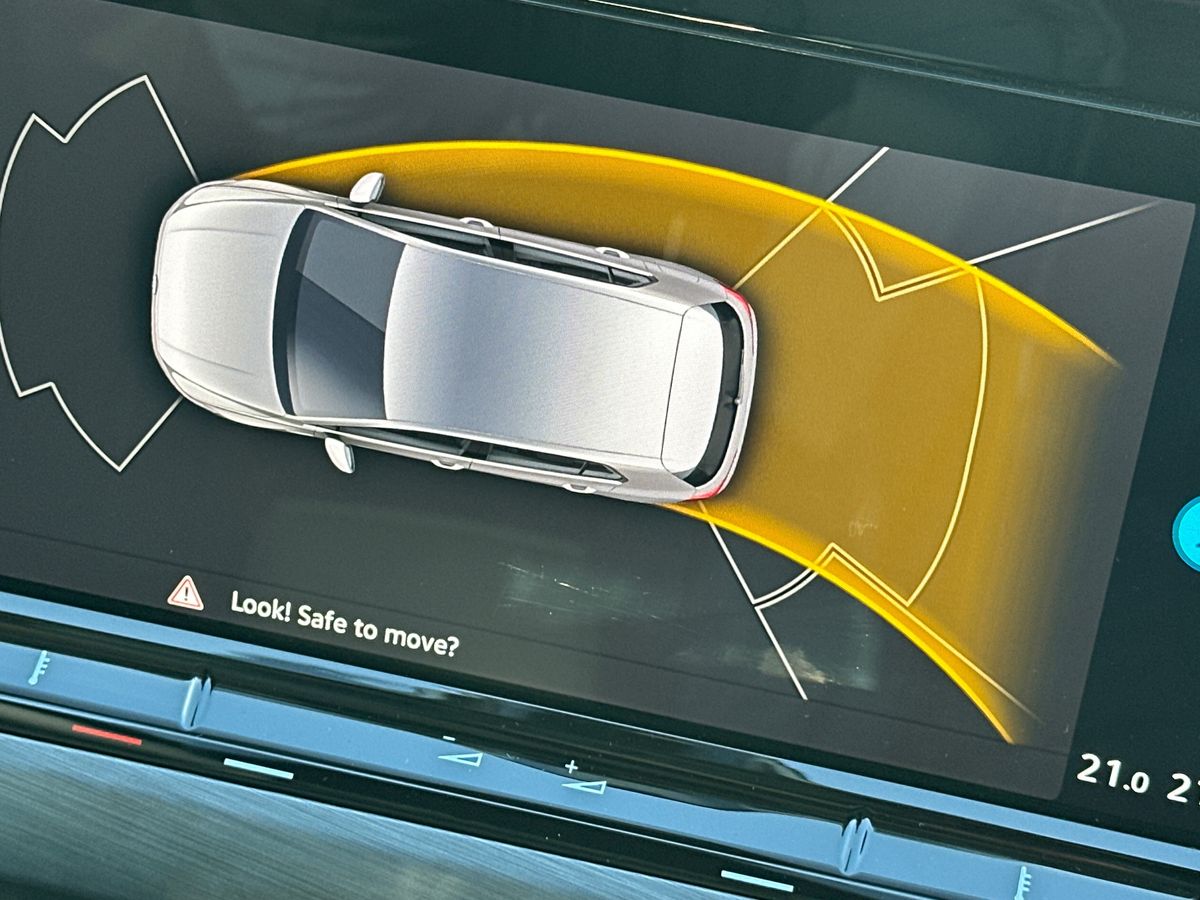 Used Volkswagen Golf 2022 for sale - 77140493: Photo 21