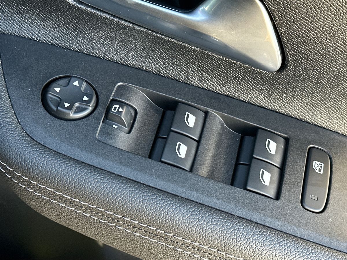 Used Vauxhall Mokka 2022 for sale - 77123835: Photo 18