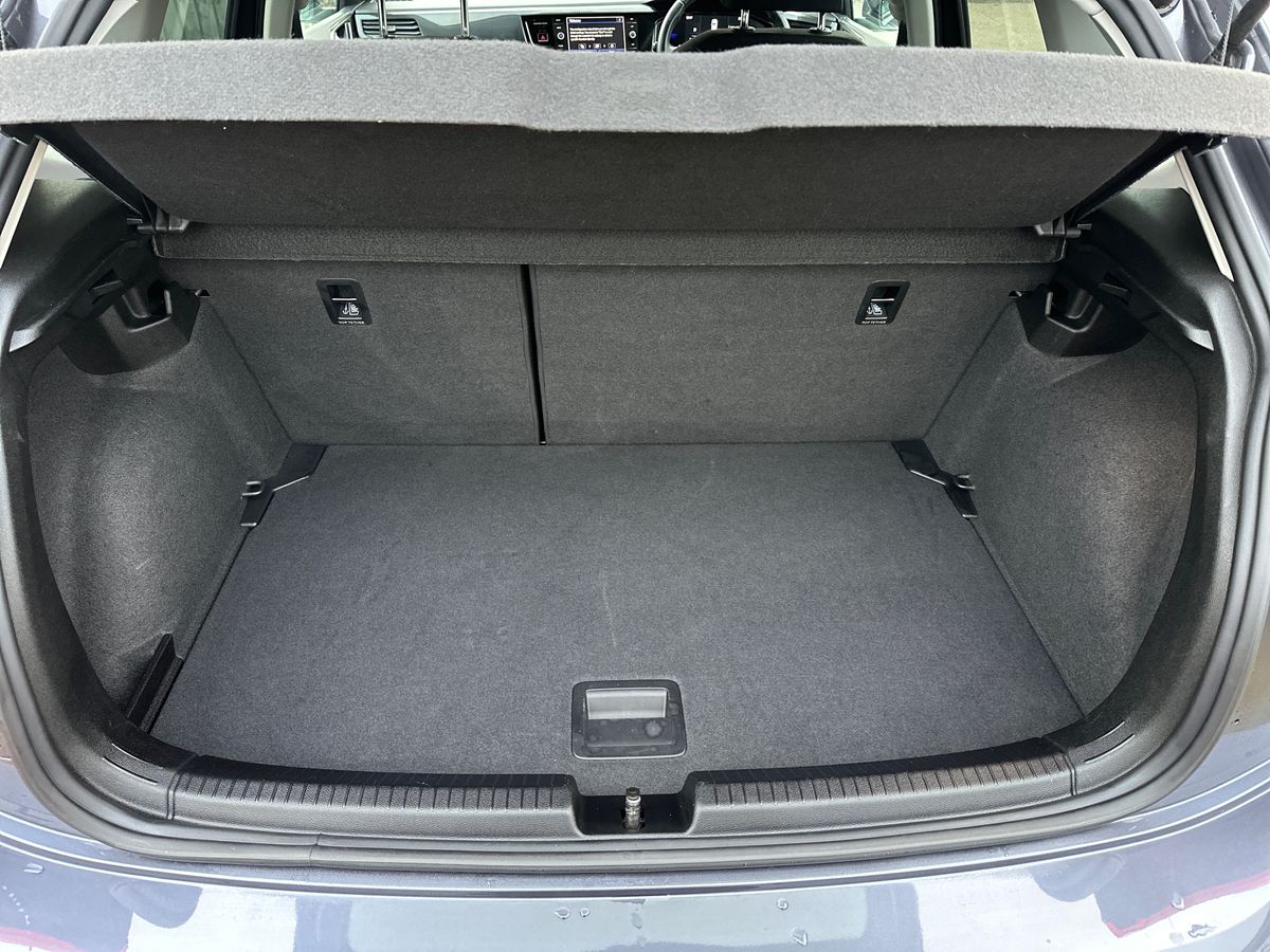 Used Volkswagen Polo 2024 for sale - 77034184: Photo 11