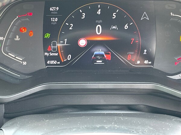 Used Renault Clio 2020 for sale - 75981119: Photo 22