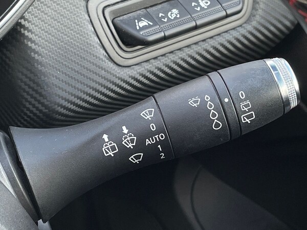 Used Renault Clio 2020 for sale - 75981119: Photo 26
