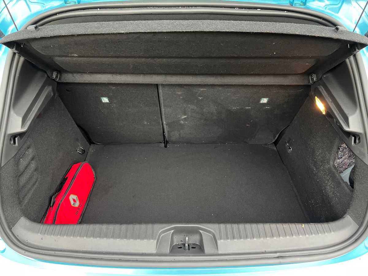 Used Renault Clio 2020 for sale - 76243481: Photo 11