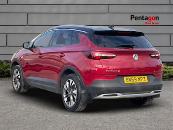 Used Vauxhall Grandland X 2020 for sale - 76030092: Photo 2
