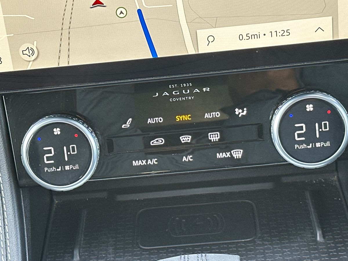 Used Jaguar F-Pace 2022 for sale - 76553346: Photo 24