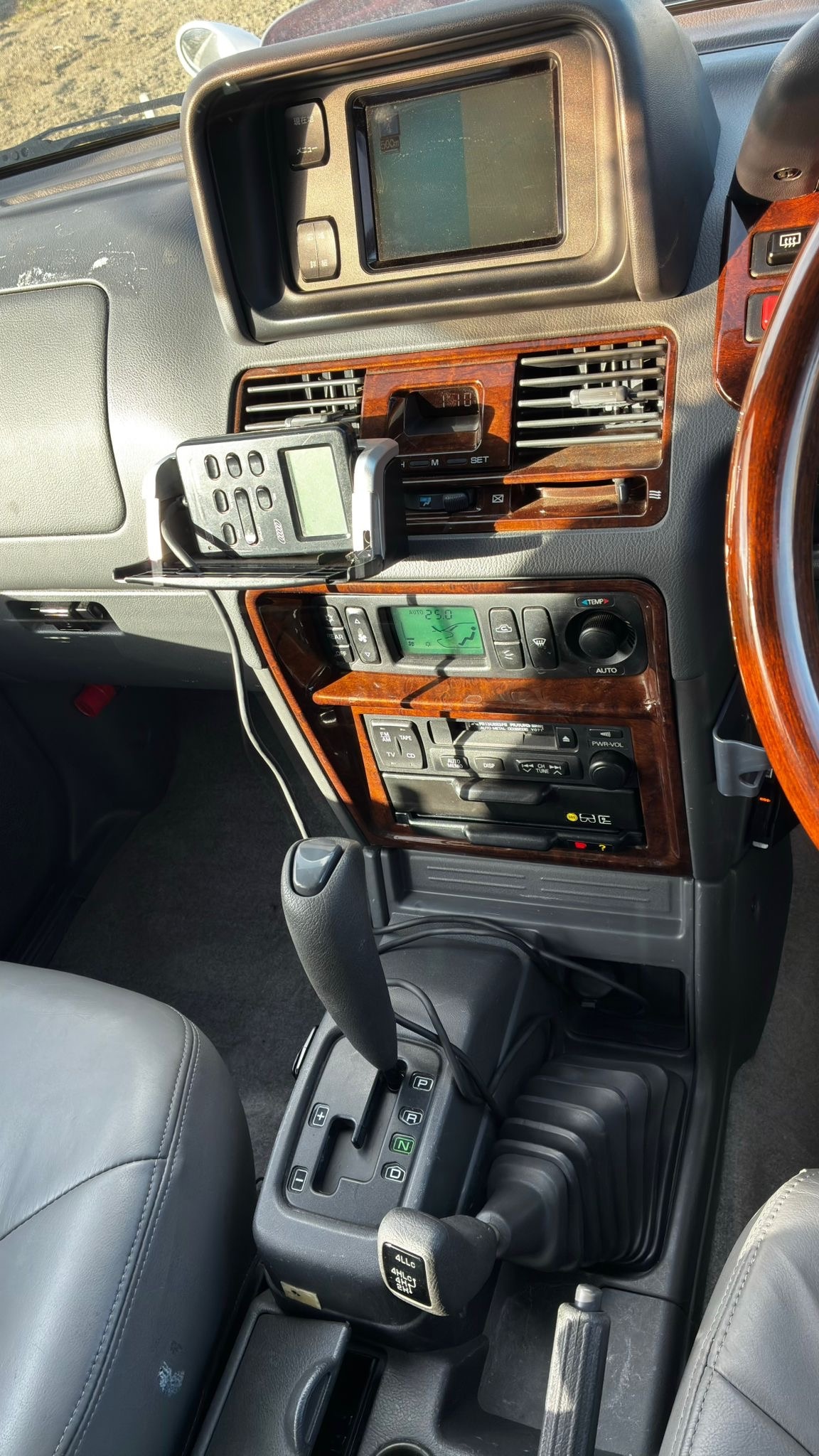 Used Mitsubishi Pajero 1997 for sale - 77548053: Photo 8