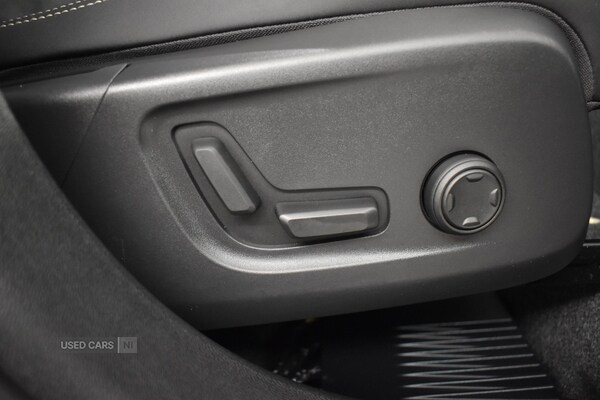 Used Volvo XC40 2025 for sale - 77030059: Photo 32