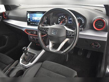 Used SEAT Arona 2023 for sale - 75450537: Photo