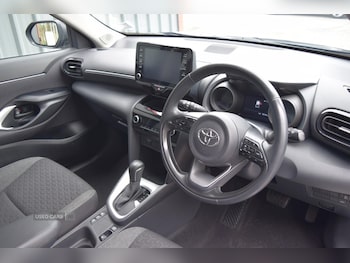 Used Toyota Yaris Cross 2023 for sale - 79566394: Photo