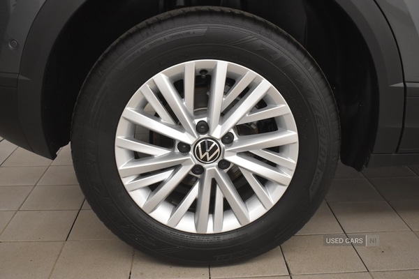 Used Volkswagen T-Roc 2025 for sale - 76620702: Photo 40