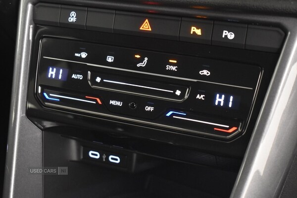 Used Volkswagen T-Roc 2022 for sale - 76573961: Photo 22