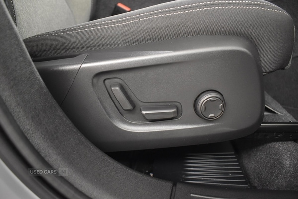 Used Volvo XC40 2024 for sale - 76753817: Photo 32